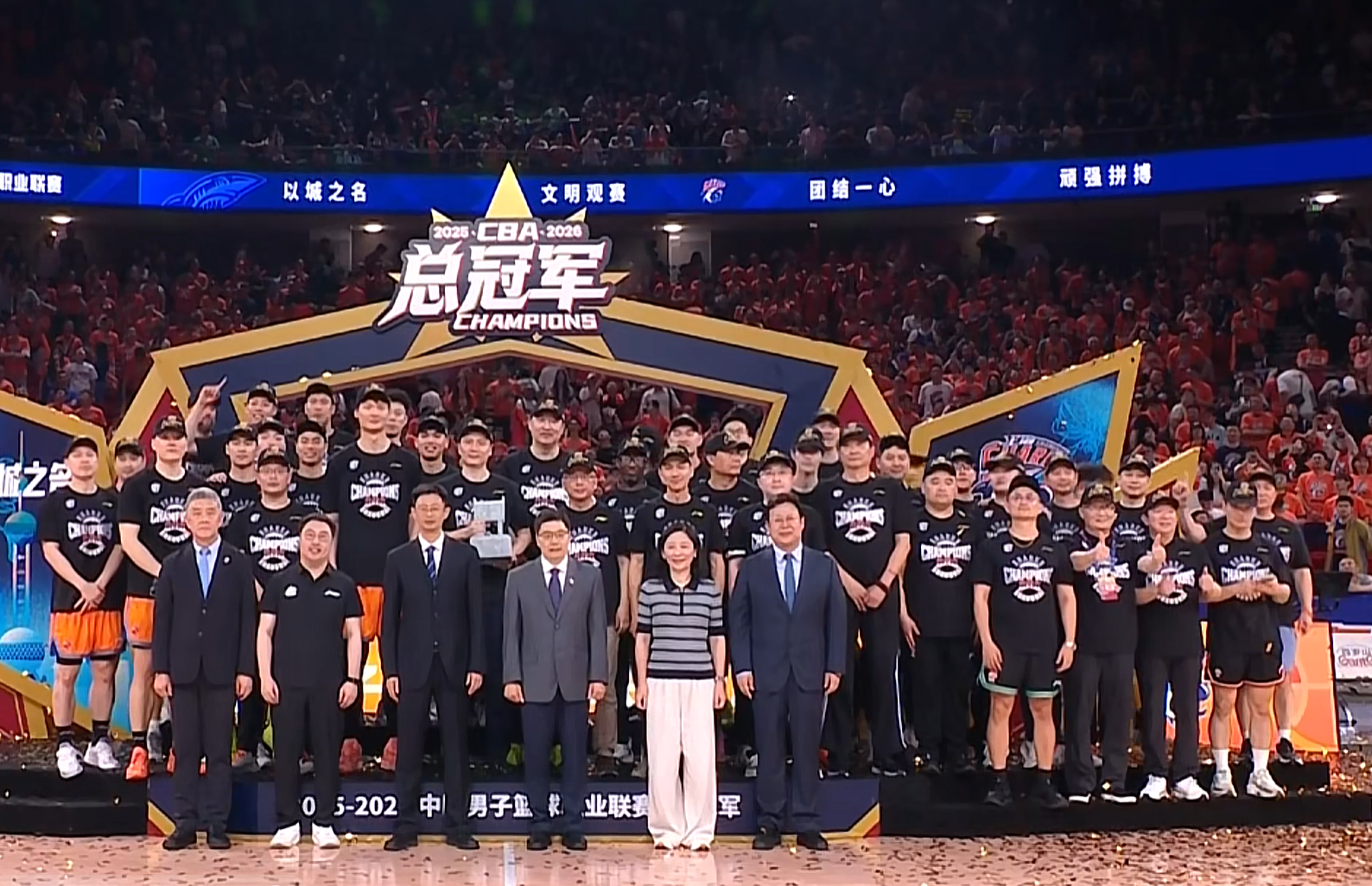 U17男篮虐委内瑞拉！张懿赵杰+2将齐爆，多人贡献，吕飞燕下替补