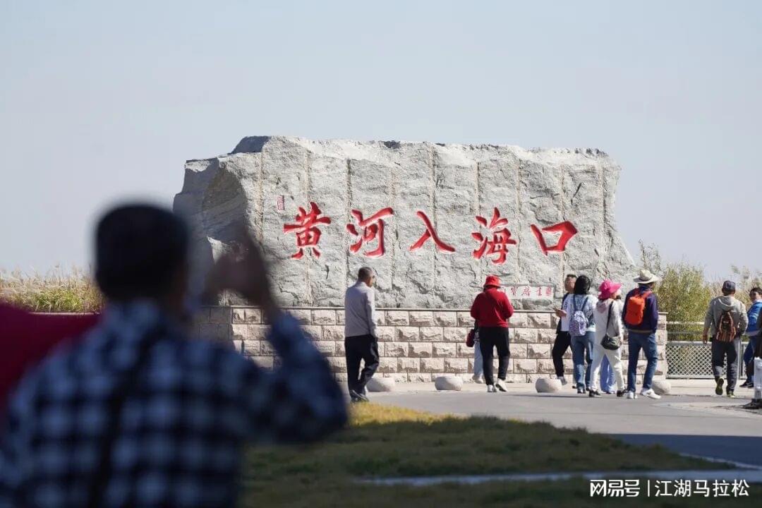TA:比利时中场和边锋储备足但缺攻坚中锋,卢卡库仍十分重要